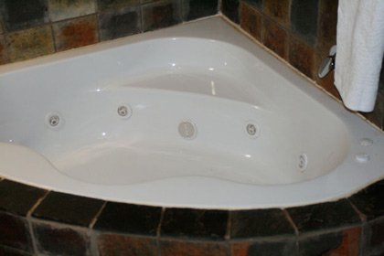 Jacuzzi tub