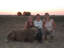 Leesa, with daughter Cassandra and Lizelle on a trip to the Free State